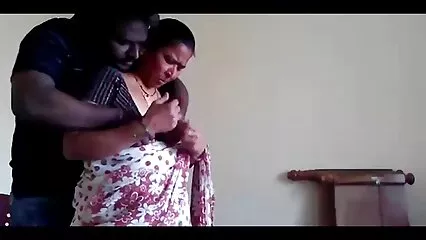 లగ్జరీ పిరుదులపై న్యూ తెలుగు సెక్స్ వీడియో